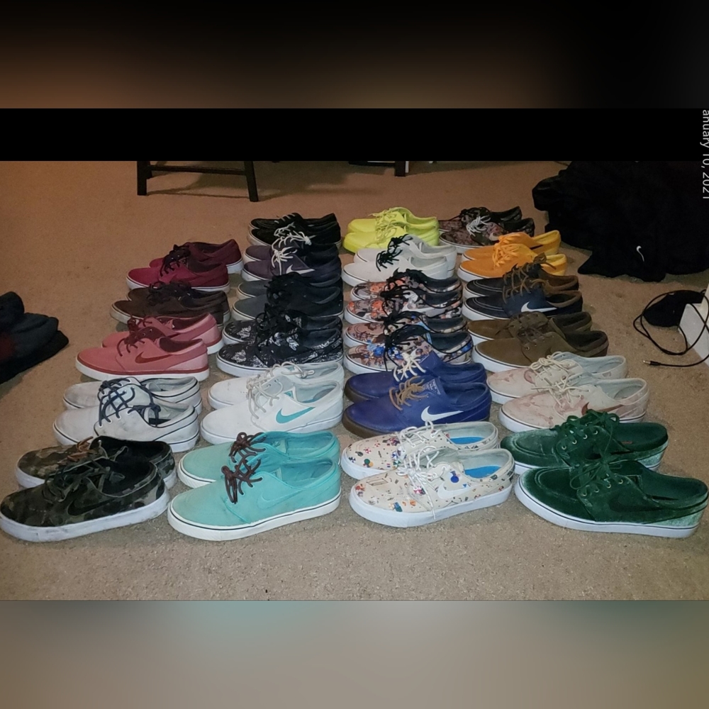 Stefan janoski , tell me witch one and make a offer